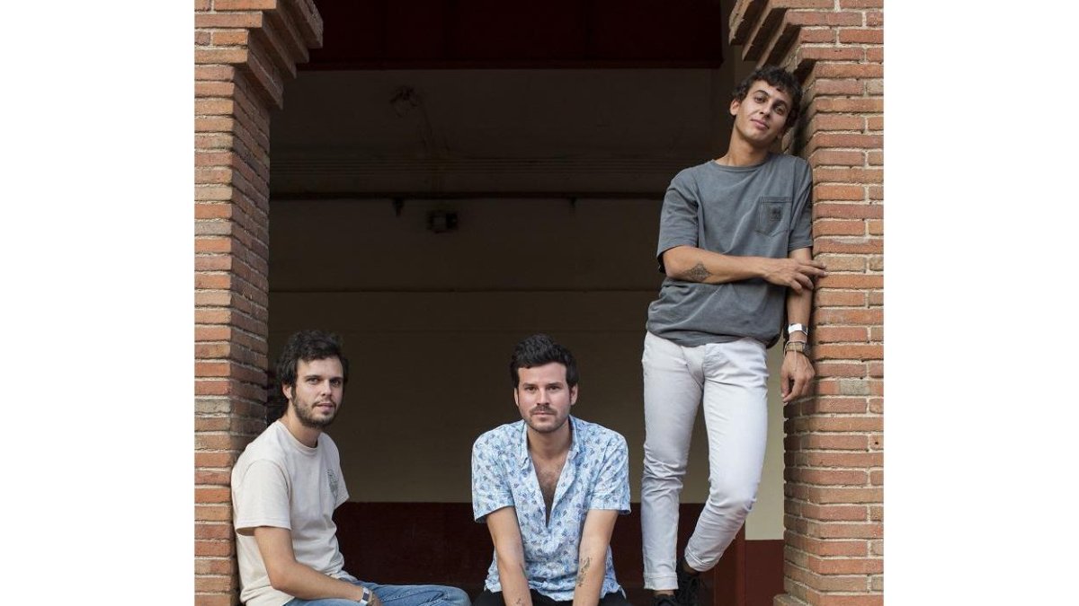Grupo Taburete-E. M.