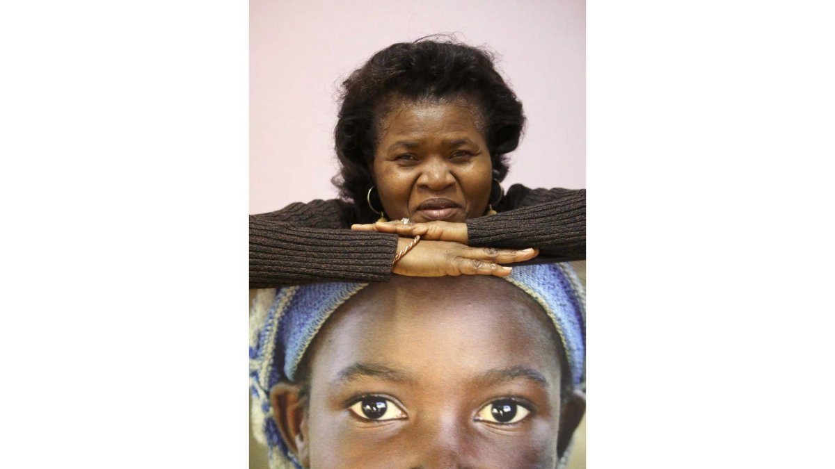 La pediatra camerunesa Esther Tallah, premio Harambee 2016 en Promoción e Igualdad de la mujer africana-ICAL