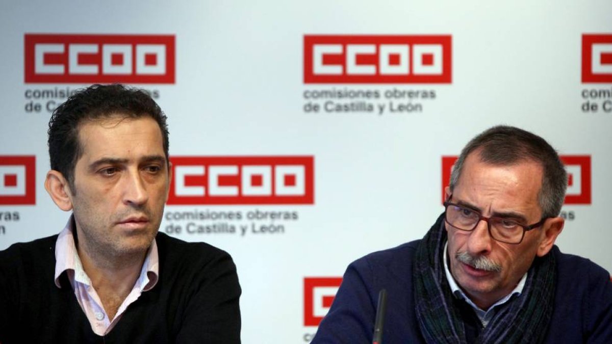 El secretario confederal de CCOO, Ramón Górriz (D), y el de Castilla y León, Vicente Andrés, informan de las negociaciones con la patronal para la renovación del Acuerdo de Negociación Colectiva estatal y su repercusión en Castilla y León-Ical