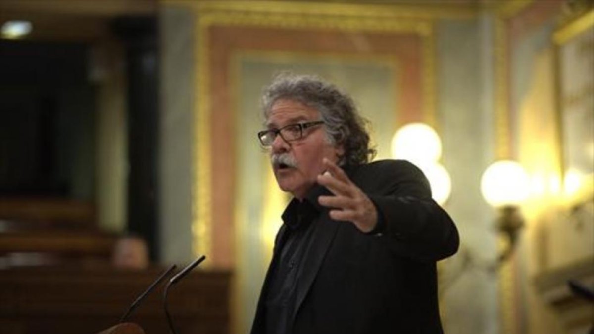 Joan Tardà, ayer, en la tribuna del Congreso de los Diputados.-DAVID CASTRO