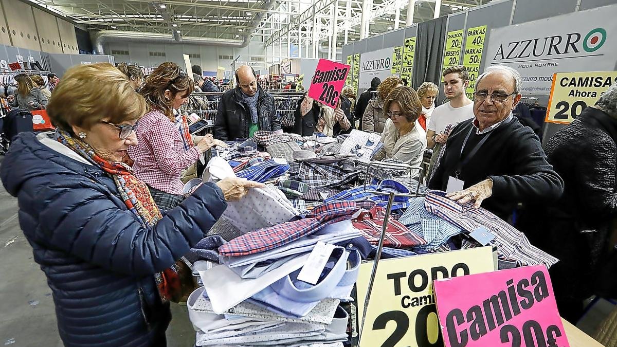 Asistentes a la Feria del Stock el año pasado.-E.M.