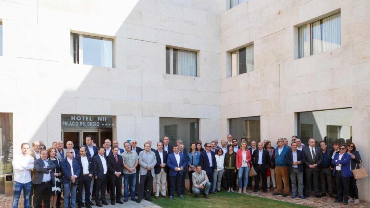 Zamoranos de la diáspora y autoridades durante la cita ayer.-ICAL