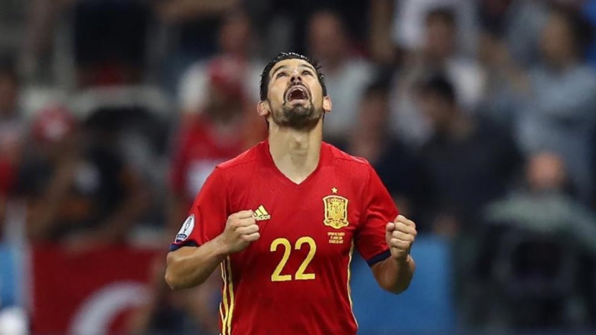 Nolito celebra el gol que marcó a Turquía.-VALERY HACHE