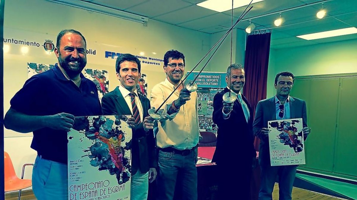 Ortega, Lahuerta, Bustos, Bravo y Rioja, ayer en la presentación.-G. V.