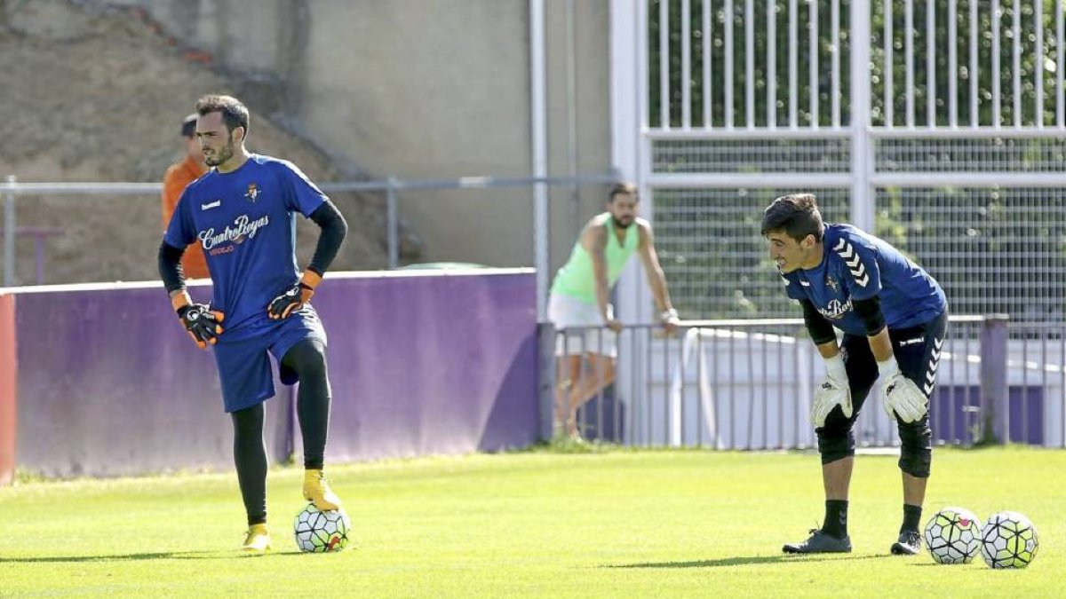 Diego Mariño, durante un entrenamiento en los Anexos.-Mingueza