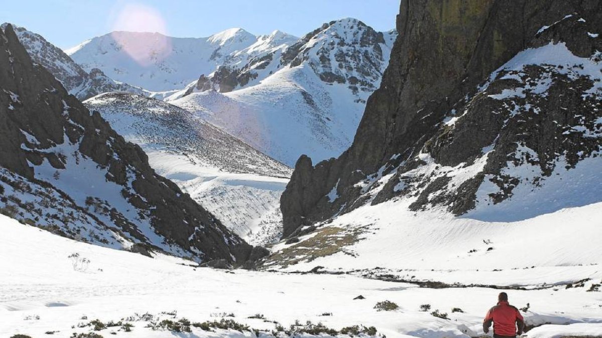 Vista del puerto de San Glorio donde se iba a construir la pista de esquí-El Mundo