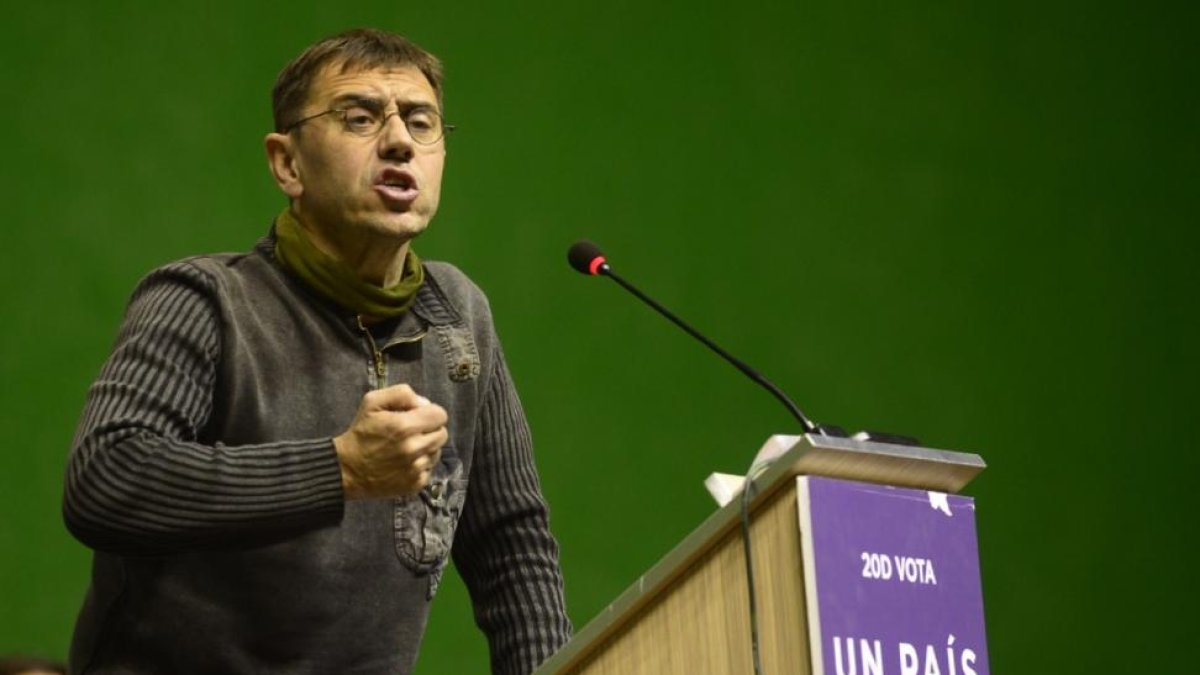 El fundador de Podemos, Juan Carlos Monedero durante el mitin-Ical