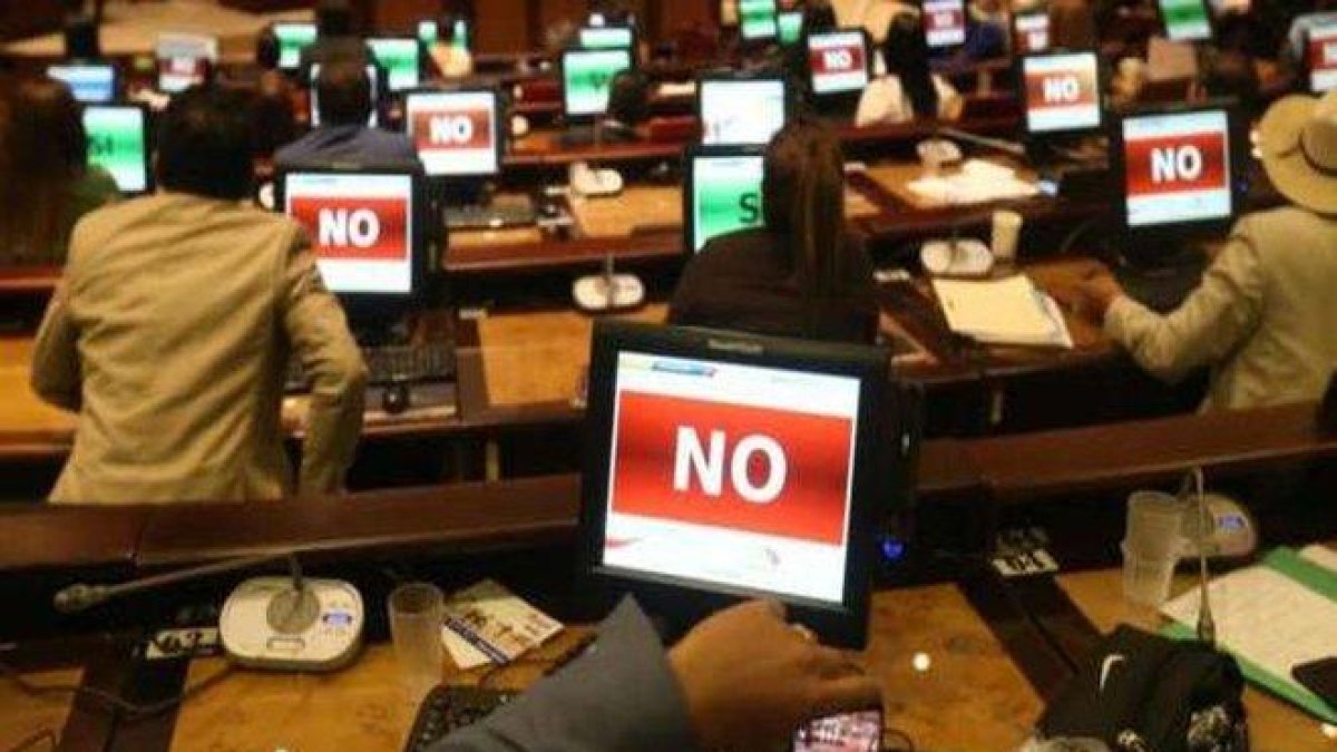 Votaciones en la Asamblea Nacional de Ecuador.-