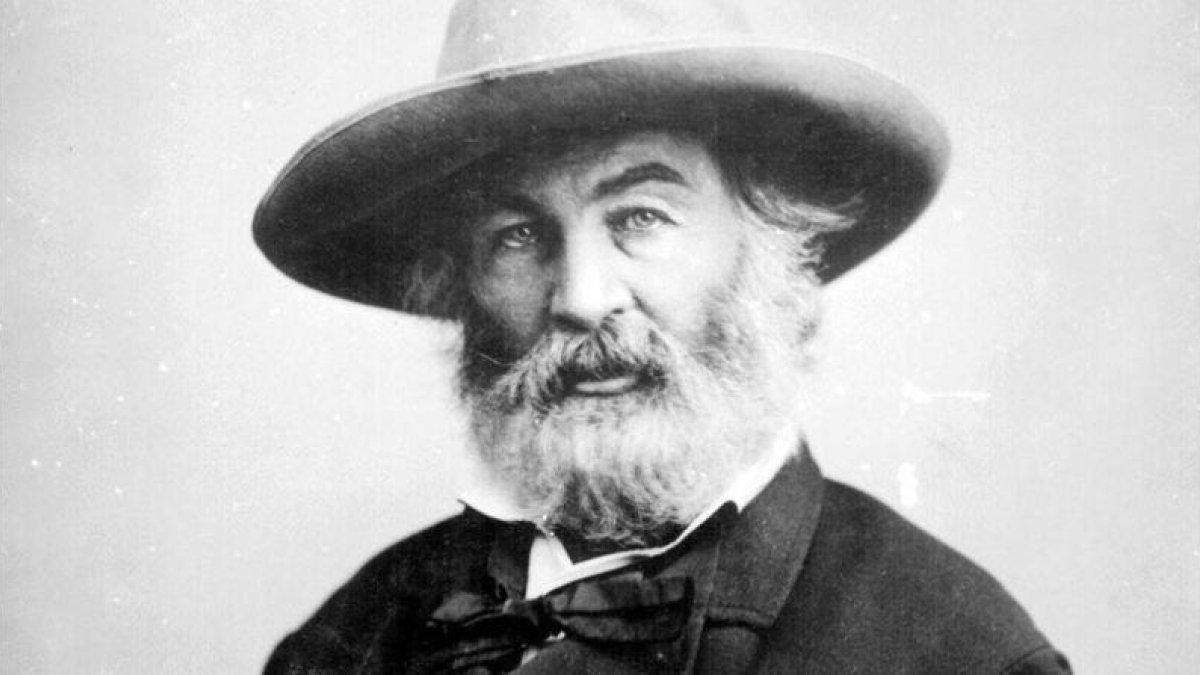 El poeta norteamericano Walt Whitman.-