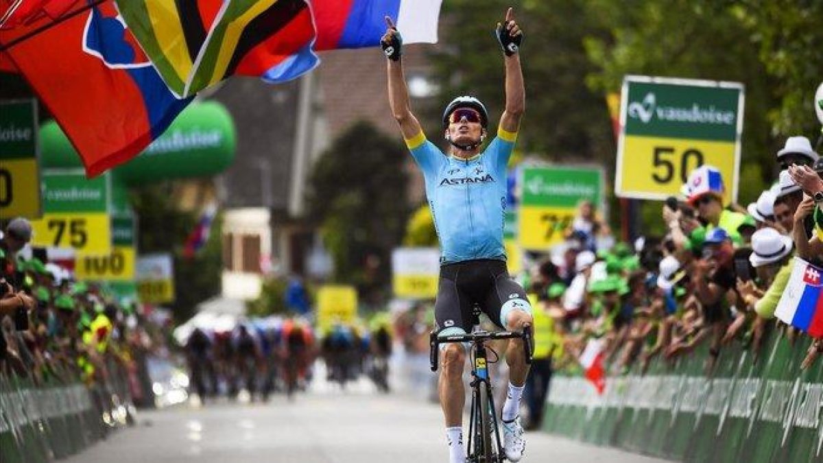 Luis León Sánchez gana la segunda etapa de la Vuelta a Suiza.-EFE / GIAN EHRENZELLER