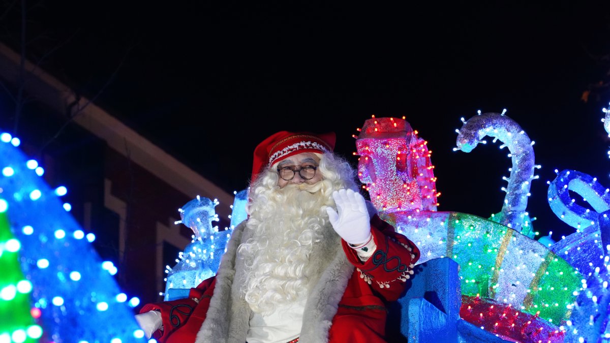'Cabalgaza' de Papá Noel en Valladolid, imagen de archivo.- ICAL.