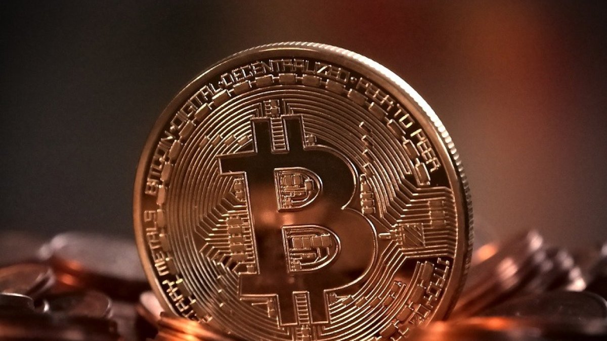 BITCOIN