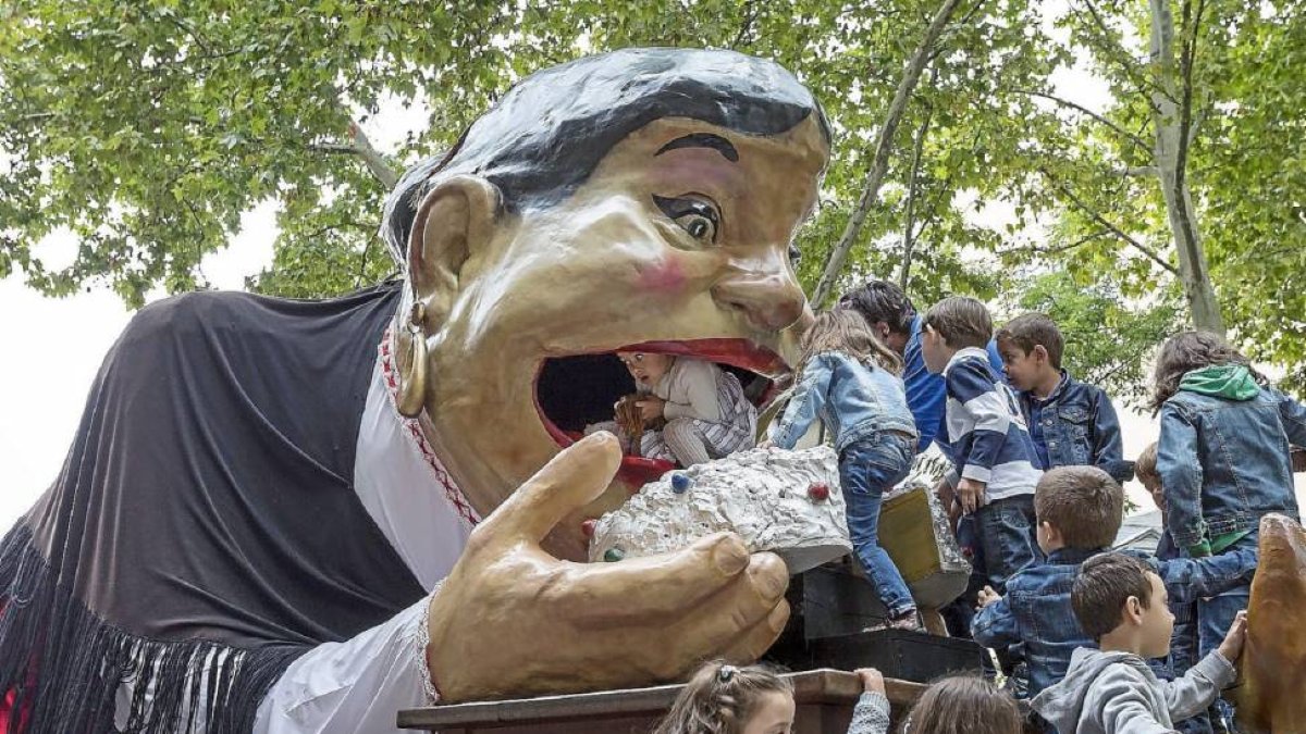 La Tía Melitona se despide de las fiestas.-Miguel Ángel Santos