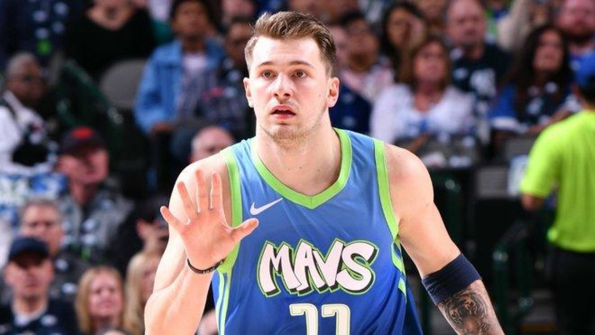 Luka Doncic supera a Michael Jordan al conseguir anotar durante 19 partidos seguidos como mínimo 20 puntos junto a 5 rebotes y 5 asistencias.-TWITTER/ NBA SPAIN