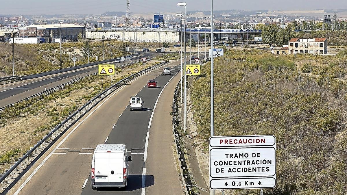 Punto de conflicto de accidentes. Rotonda de la Cisterniga-PHOTOGENIC/PABLO REQUEJO