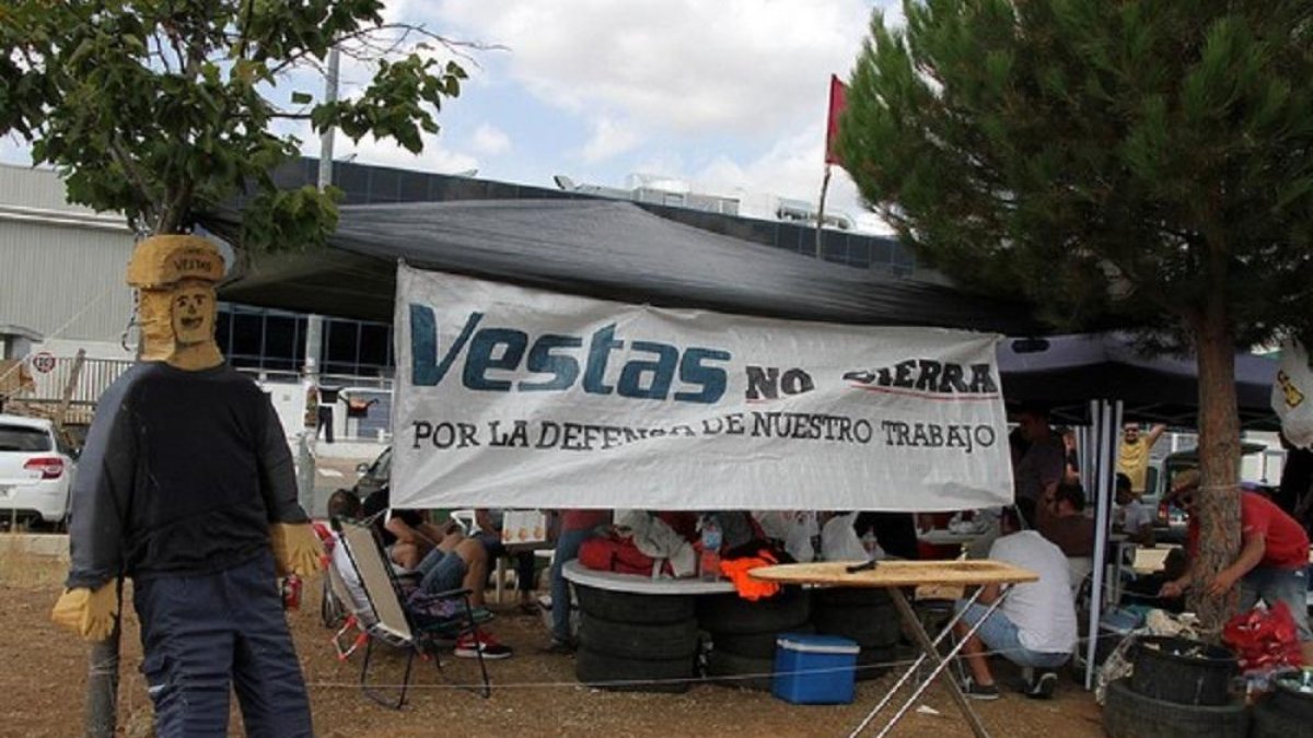 Campamento de los trabajadores de la fábrica de Vestas en Villadangos del Páramo (León)-ICAL