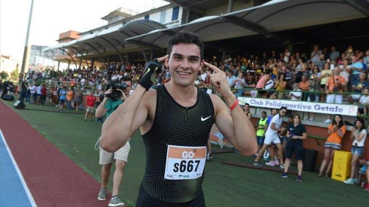 Bruno Hortelano, en la última carrera que disputó hace un año en Getafe.-FERNANDO VILLAR (EFE)