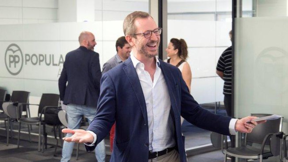 El Vicesecretario Nacional de Organización del PP, Javier Maroto.-RAMÓN GÓMEZ (EFE)