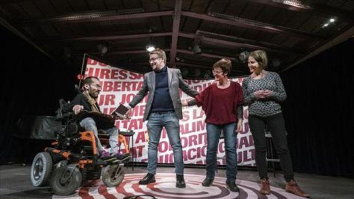 Pablo Echenique, Xavier Domènech, Marta Ribas y Marina Albiol, ayer, en Terrassa.-RICARD FADRIQUE