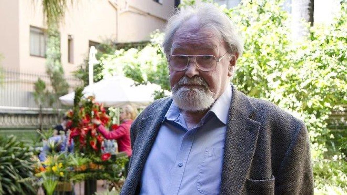 Alasdair Gray.-
