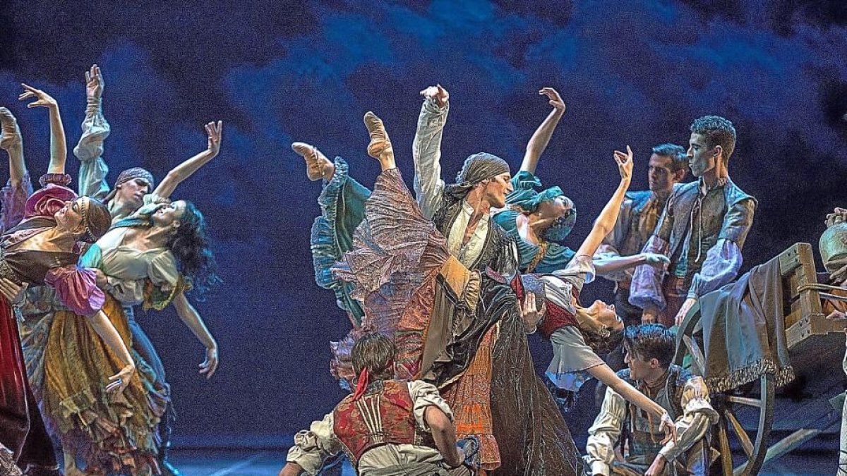 La Compañía Nacional de Danza durante una representación de ‘Don Quijote’.-JESÚS VALLINAS