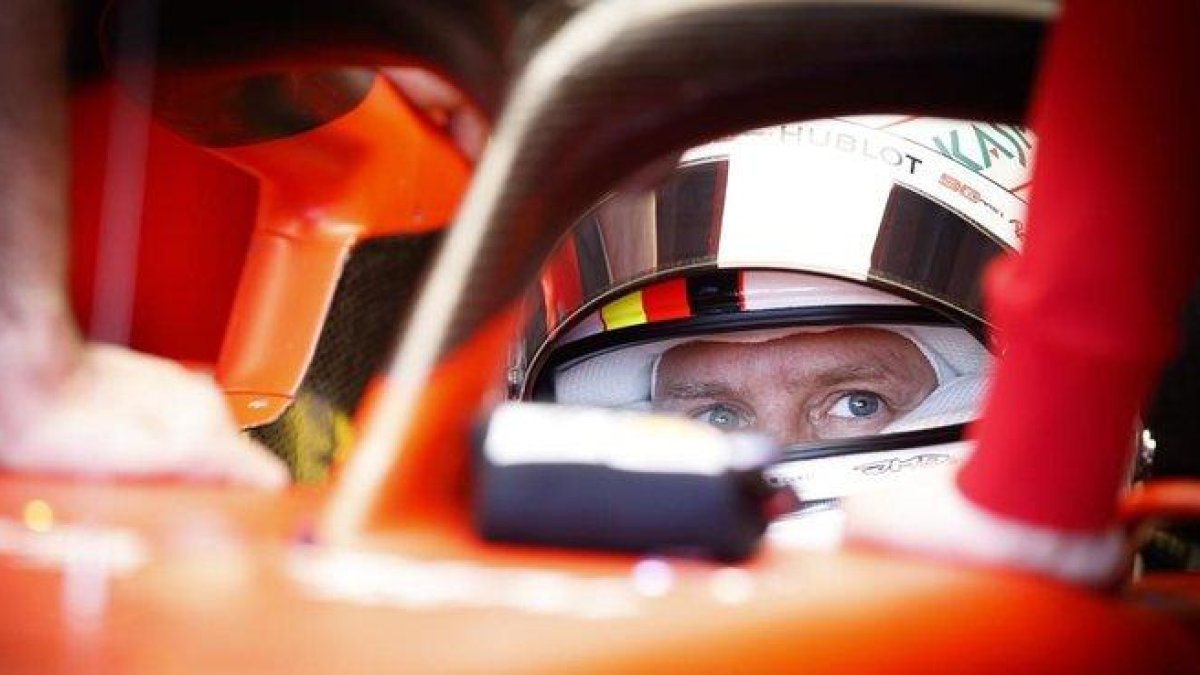 El alemán Sebastian Vettel y su Ferrari liderarán mañana, en Montreal, la parrilla de salida del GP de Canadá.-EFE / VALDRIN XHEMAJ