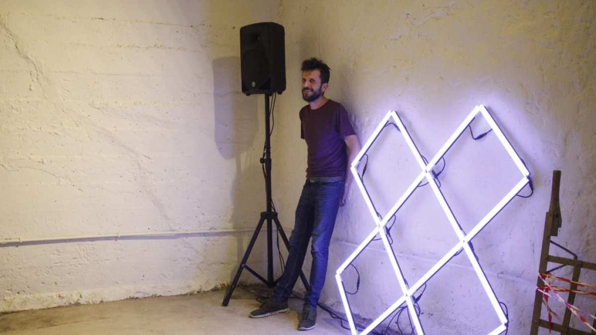 El artista David Herguedas. NÉXODOS.