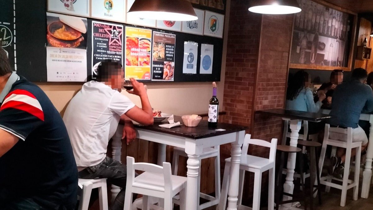 El presunto autor de los 'simpas' en los establecimientos de Valladolid.- E. M.