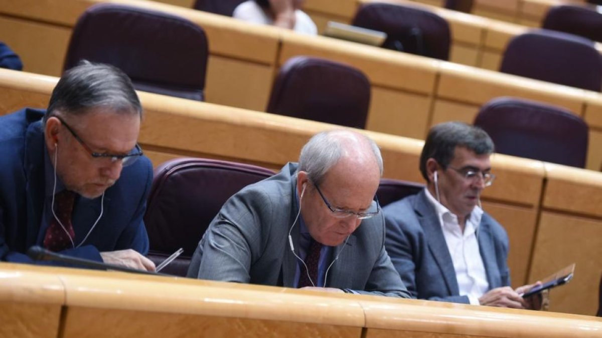 El senador del PSC José Montilla durante un pleno en el Senado.-EFE