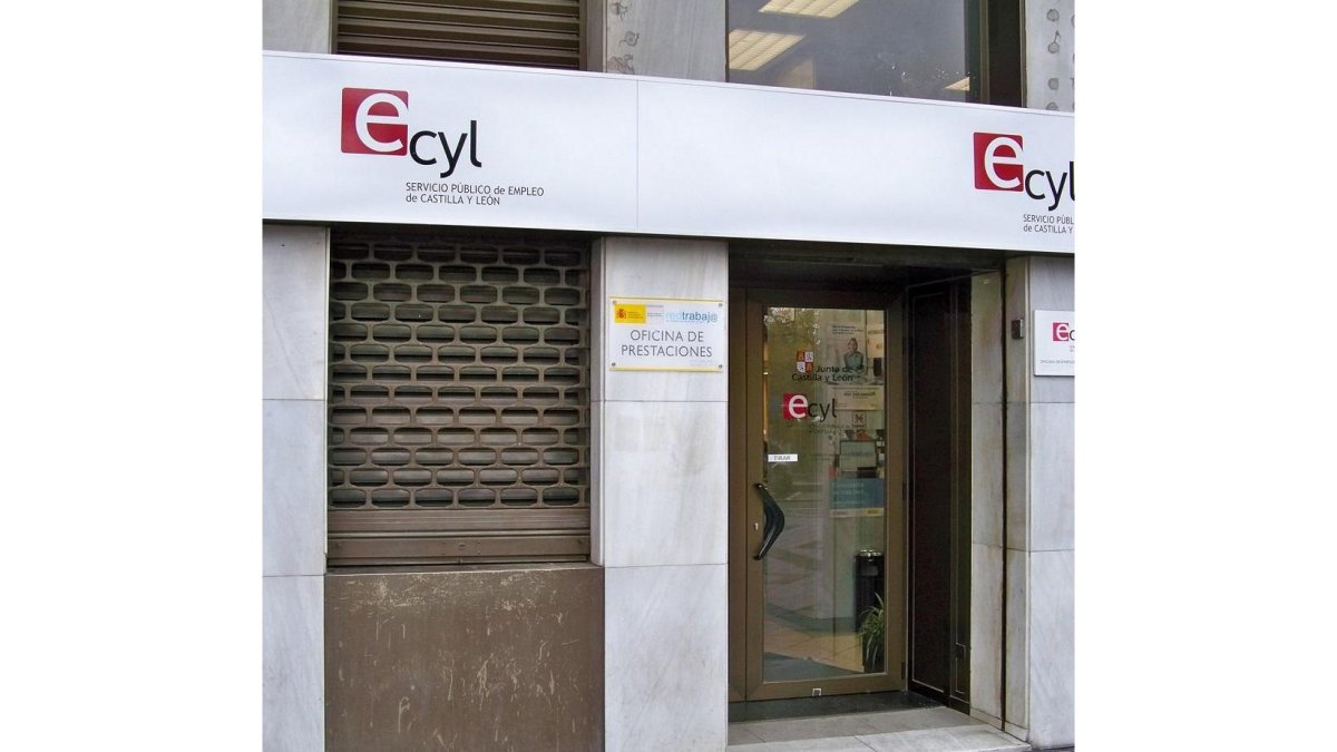 Oficina de ECyL en Valladolid.-EUROPA PRESS