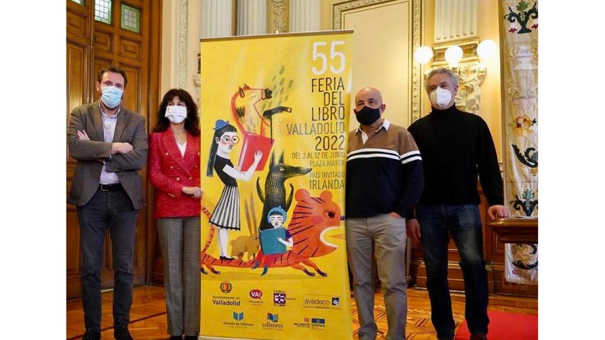 El alcalde de Valladolid, Óscar Puente, Ana Redondo, Miguel Ángel Hernández y César Sanz, ayer. ICAL
