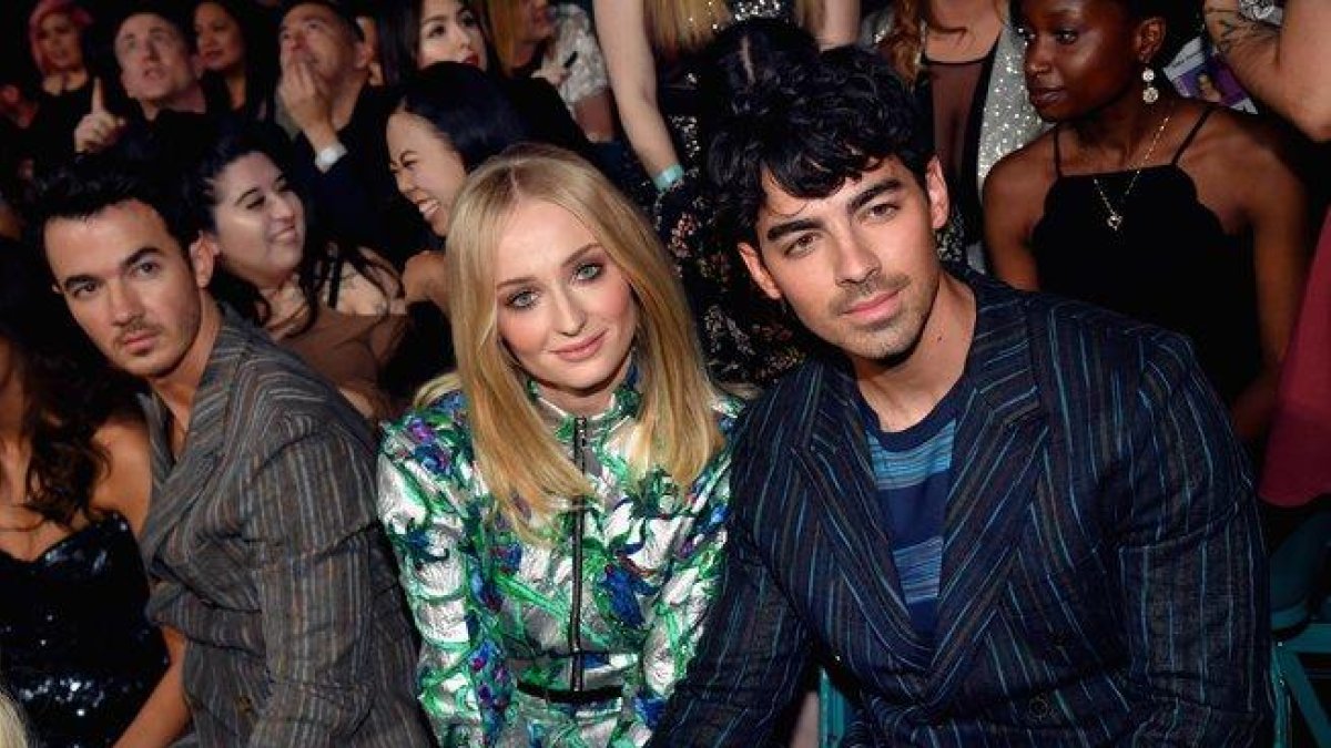 Sophie Turner y Joe Janas, en la gala de los premios Billboard, en el auditorio MGM Grand Garden Arena de Nevada.-FILMMAGIC, INC