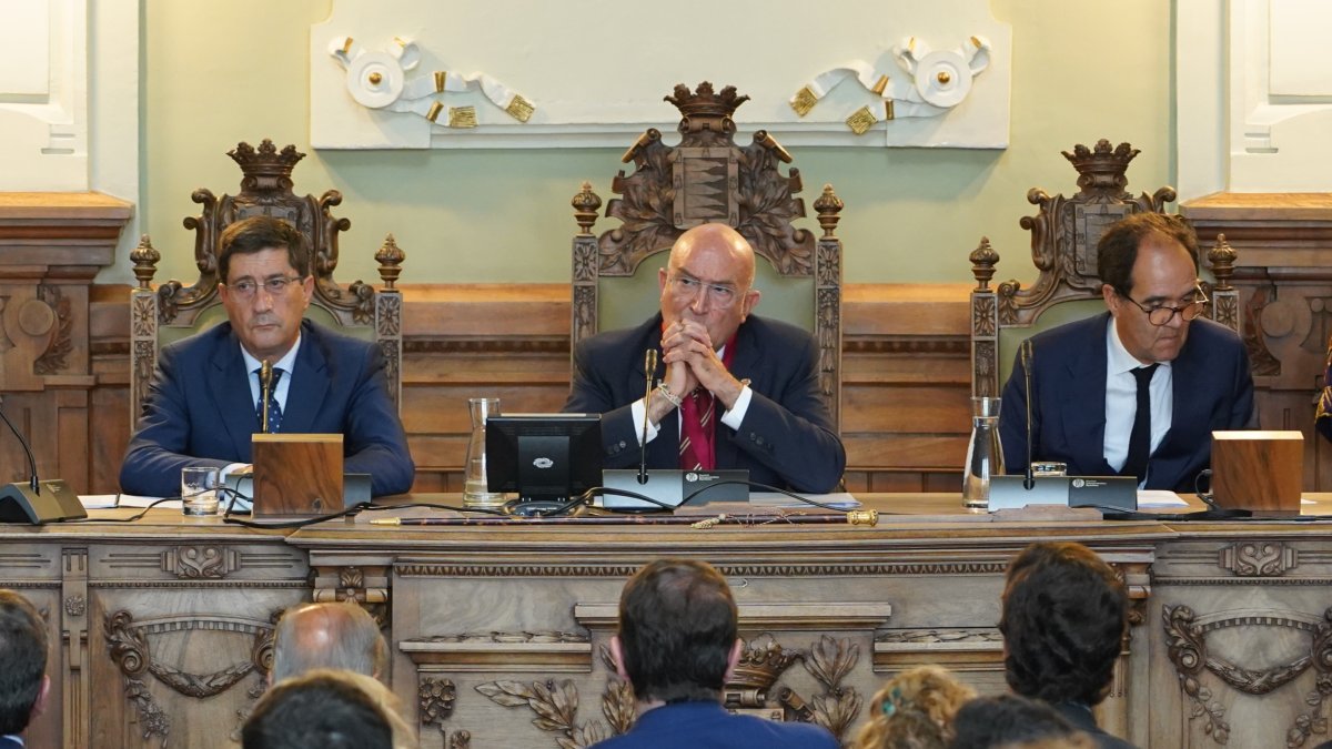 Constitución de la nueva corporación municipal de Valladolid. ICAL