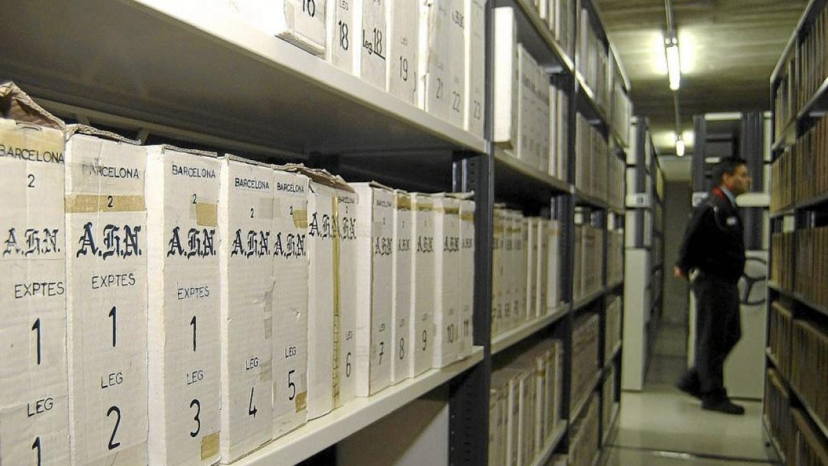 Interior del Archivo.-ARRANZ