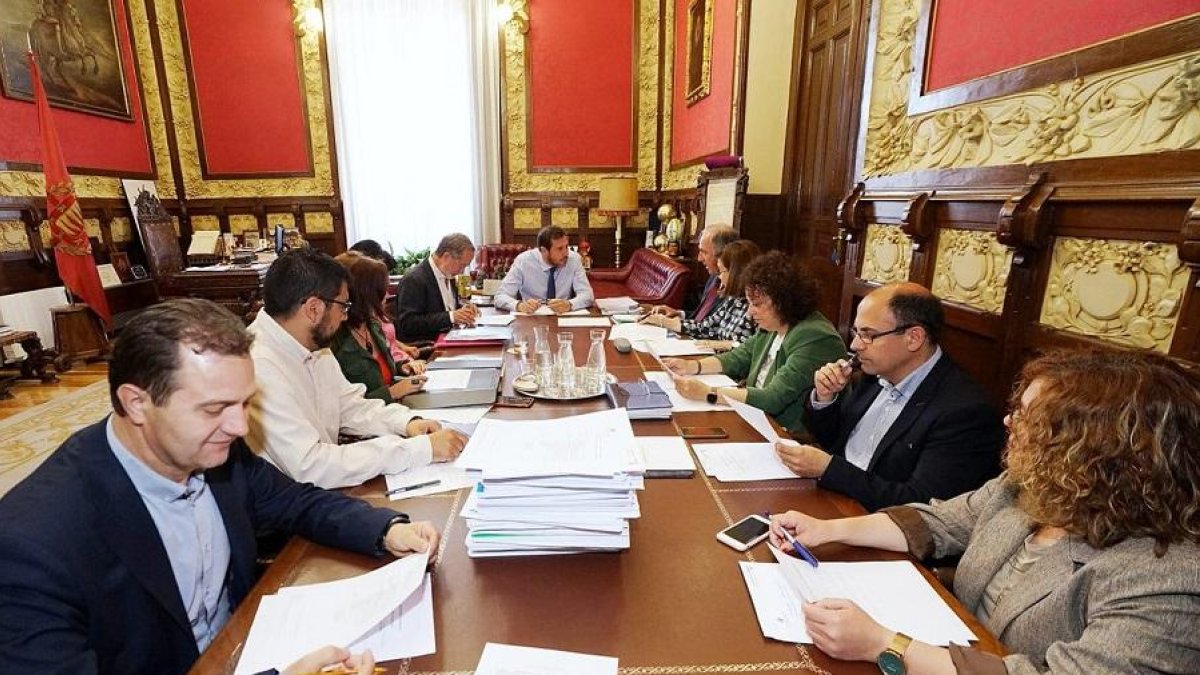 Junta de Gobierno-TWITTER