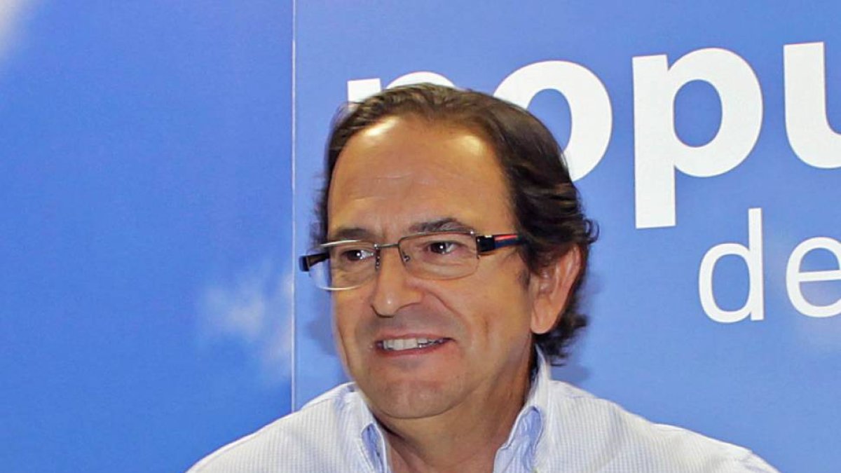 El senador leonés del PP, Luis Aznar-Ical