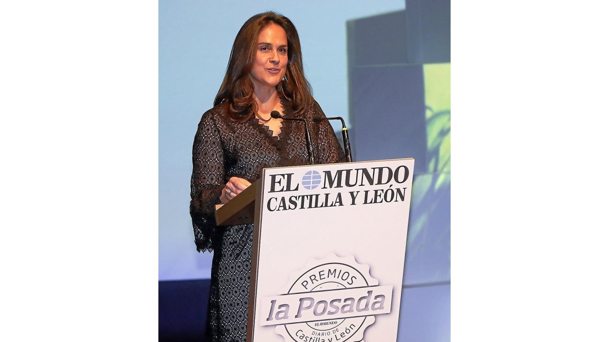 Adriana Ulibarri, durante su discurso.-J.M. LOSTAU, MIGUEL Á. SANTOS Y PABLO REQUEJO