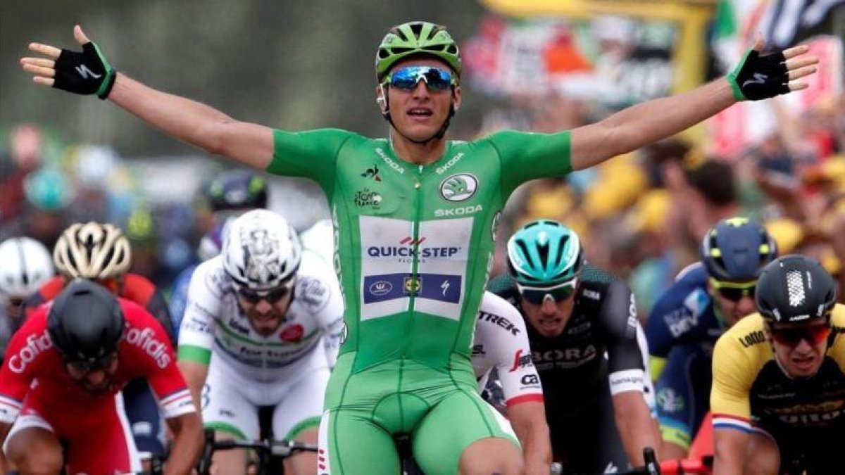 Kittel celebra su victoria en Bergerac.-REUTERS / BENOIT TESSIER