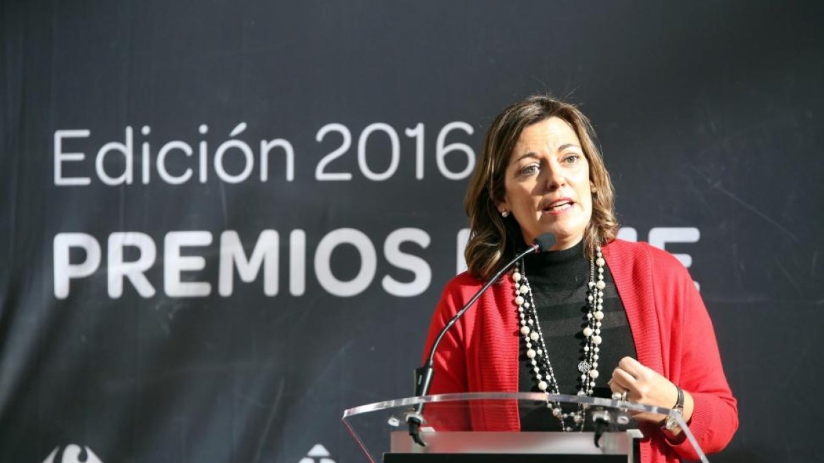 La consejera de Agricultura, Milagros Marcos, tras el acto de entrega de los Premios Pyme Carrefour Castilla y León-ICAL