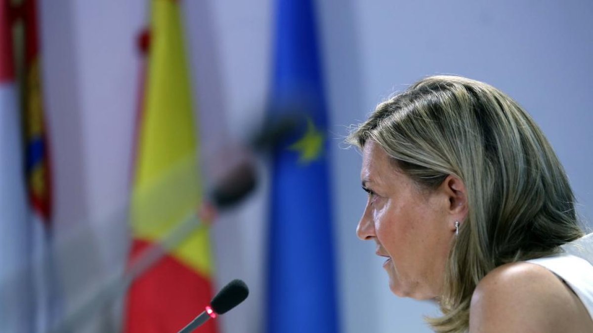 La consejera de Economía y Hacienda, Pilar del Olmo, presenta la contabilidad regional del segundo trimestre de 2017.-ICAL