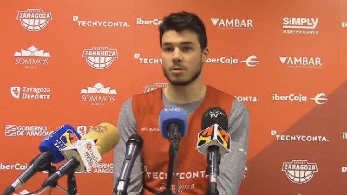 Jonathan Barreiro, en la rueda de prensa de esta mañana-BASKET ZARAGOZA