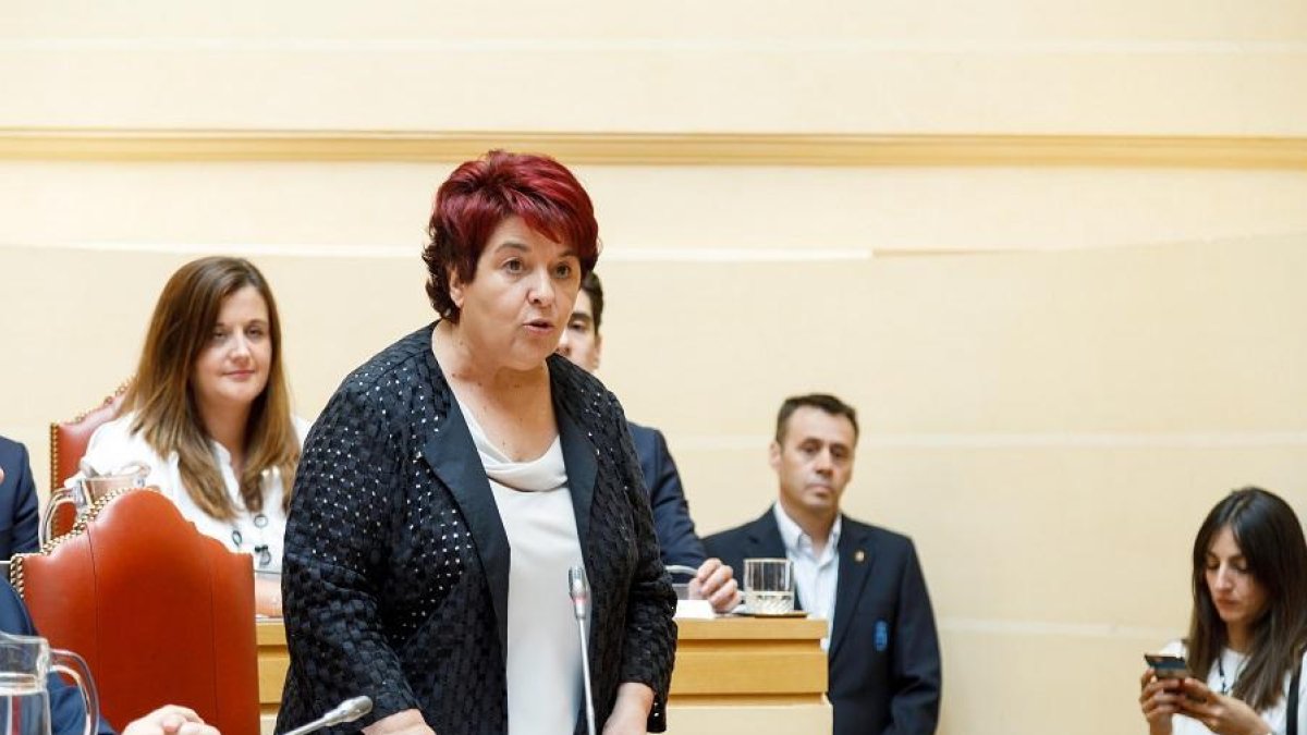 La candidata del PSOE, Clara Luquero; jura el cargo de concejal en el ayuntamiento de Segovia-ICAL