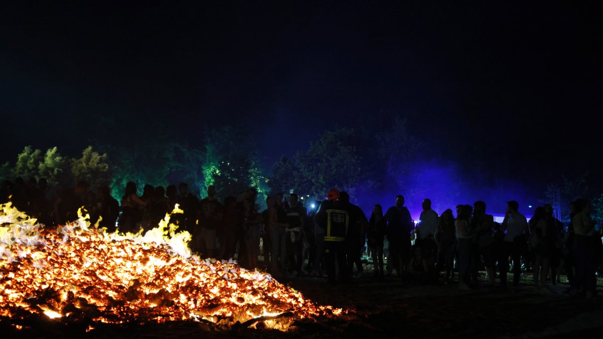 Noche de San Juan en las Moreras.- E.M.