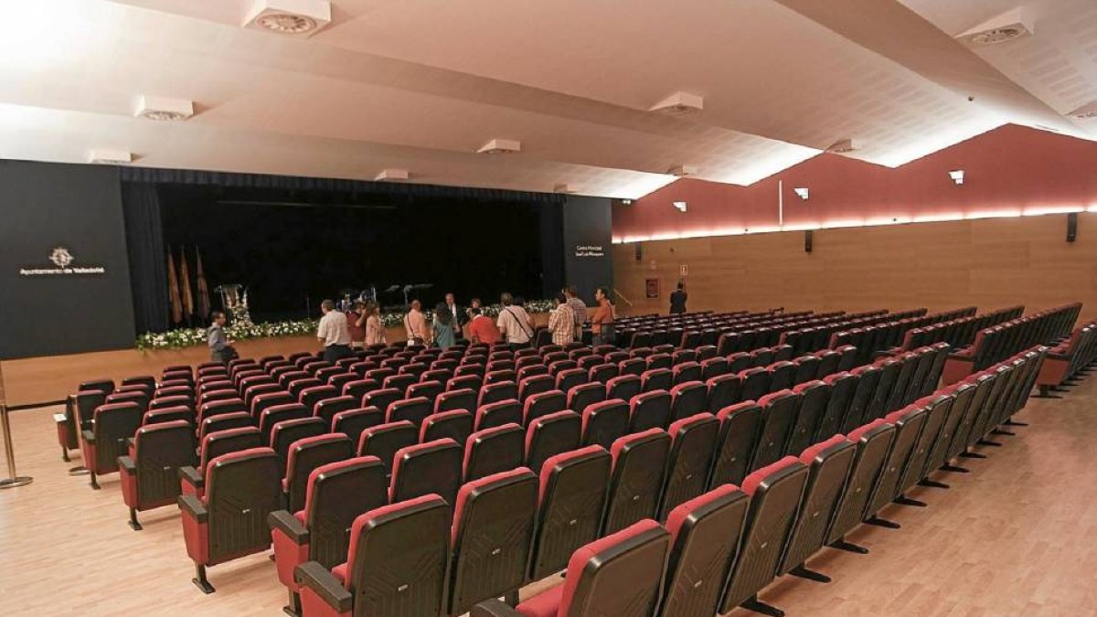 Salón de actos del centro cívico José Luis Mosquera-R. G. Requejo