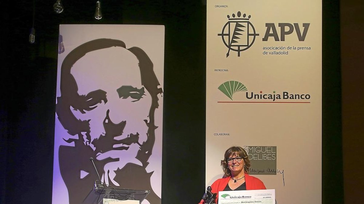 Mariángeles García en el acto de entrega del Premio de Periodismo.-ICAL