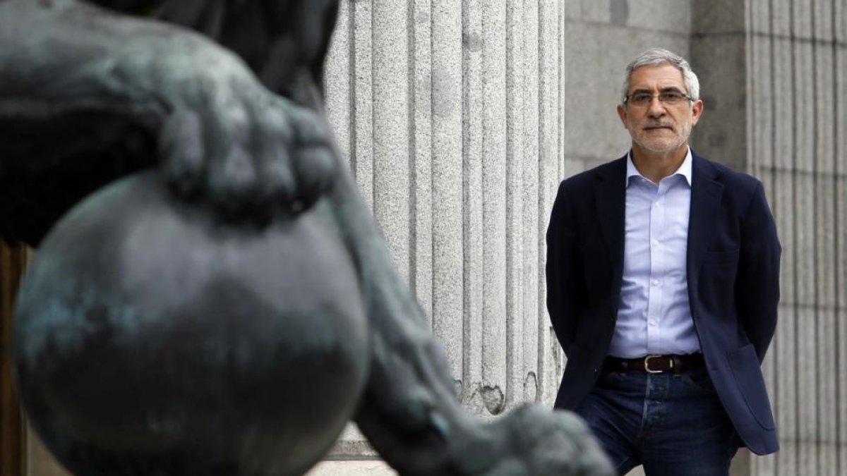 El coordinador general de IULV-CA (Izquierda Unida Los Verdes-Convocatoria por Andalucía), Antonio Maíllo, ha censurado este jueves con dureza la 