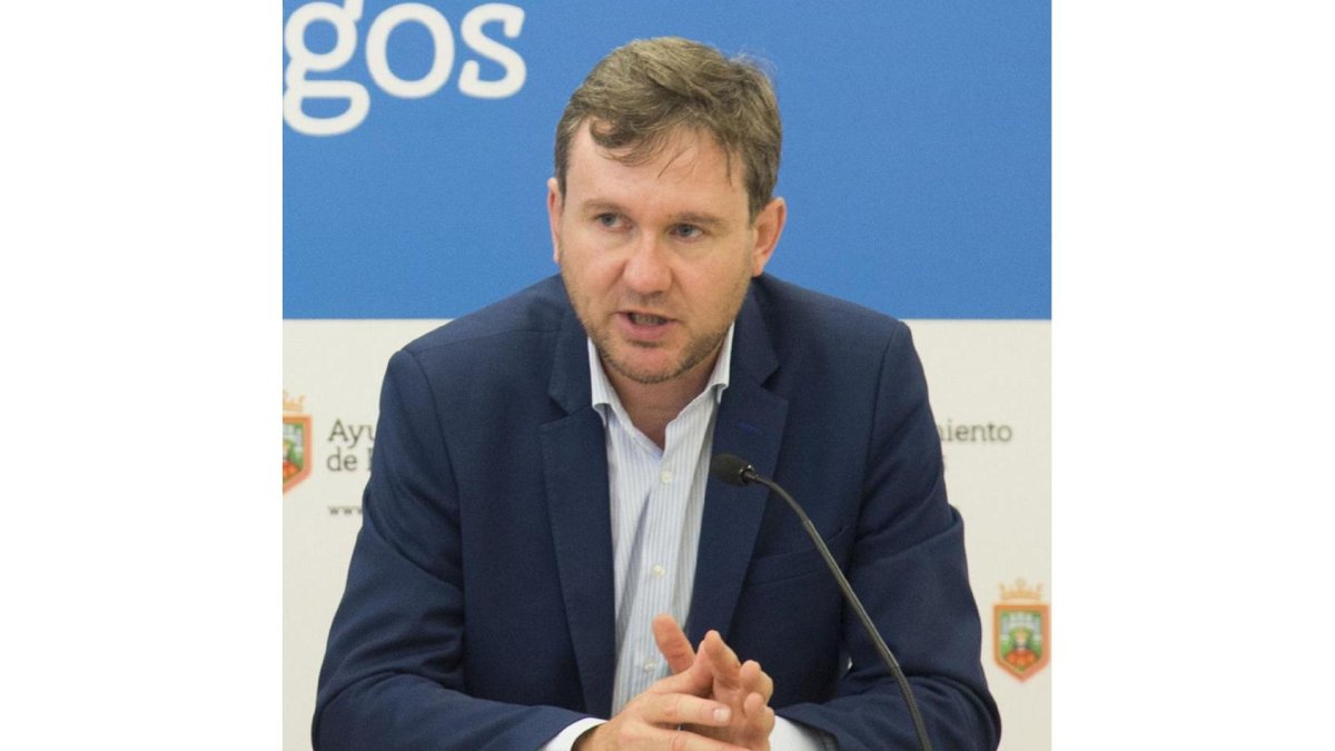 El alcalde de Burgos, Javier Lacalle.-ICAL