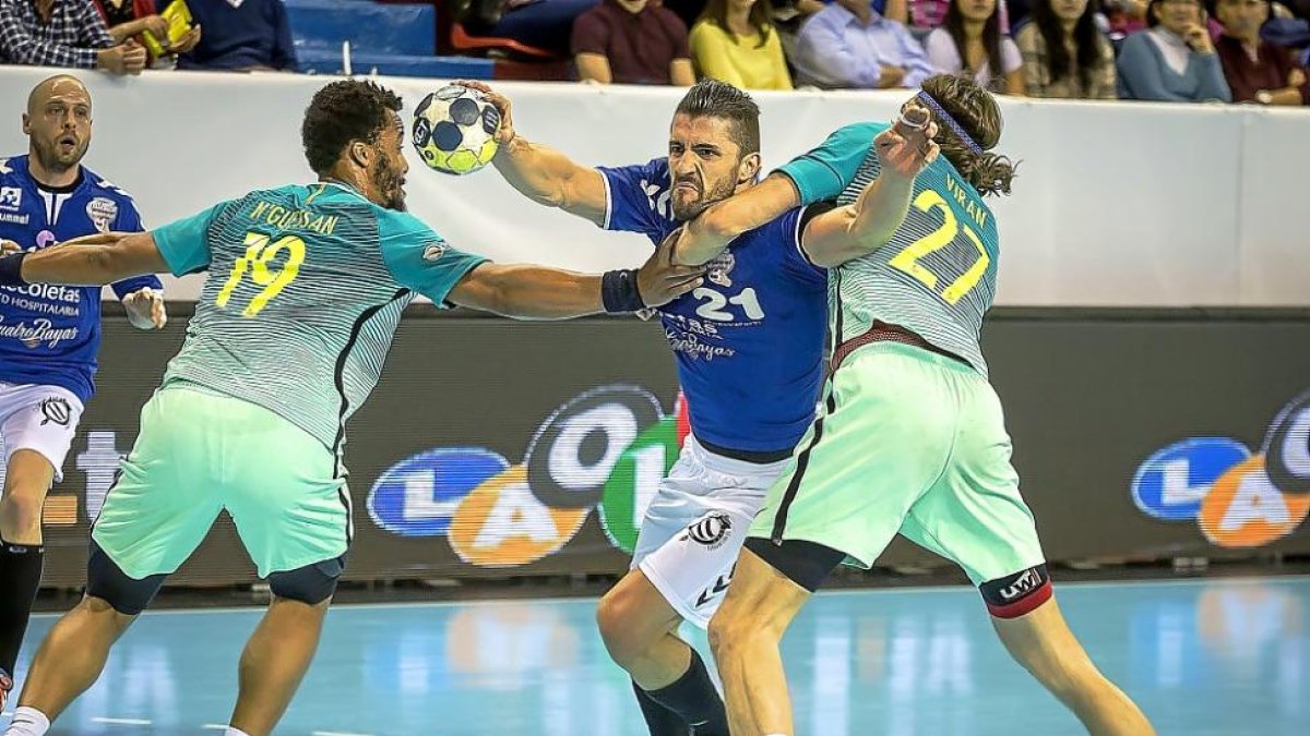 Roberto Pérez se enfrenta a Virán Morros y N´Guissan-