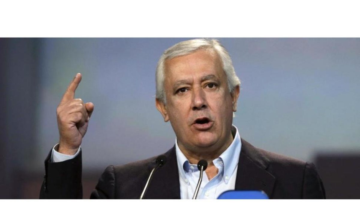 El vicesecretario general de Política Autonómica y Local del PP, Javier Arenas.-EFE / ARCHIVO