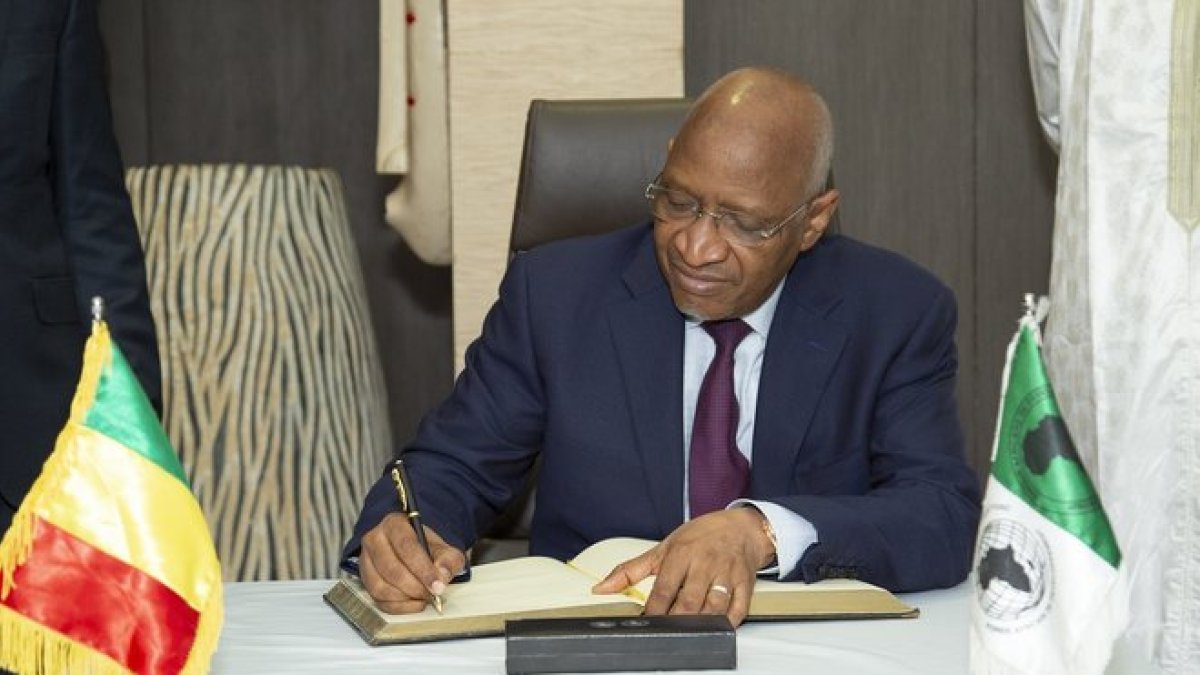 Primer ministro de Mali, Soumeylou Boubèye Maïga.-
